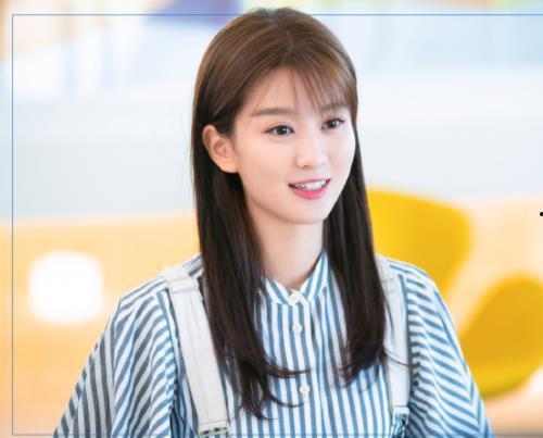 娱乐吃瓜旗下艺人,揭秘旗下艺人背后的故事与成长历程